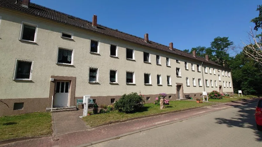  - Wohnung mieten in Schenkendöbern - 3-Raum-Wohnung in Sembten