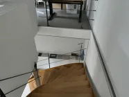 Treppe zum Büro