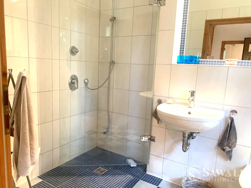 Badezimmer EG mit Dusche