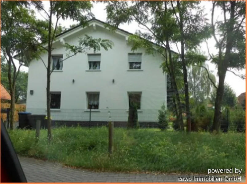 Hausansicht - Wohnung mieten in Oranienburg - Sonnige 4-Zimmer Whg. im Grünen mit Carport und Garten