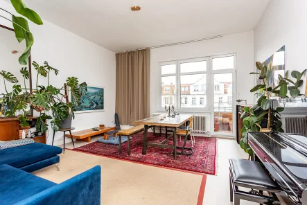 Wohnzimmer - Wohnung kaufen in Berlin - Hochwertige 3-Zimmer-Wohnung in Neuköllner Top-Lage