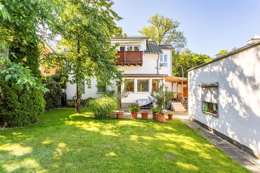 Haupthaus - Haus kaufen in Berlin - Wunderschönes Zweifamilienhaus mit traumhaftem Garten