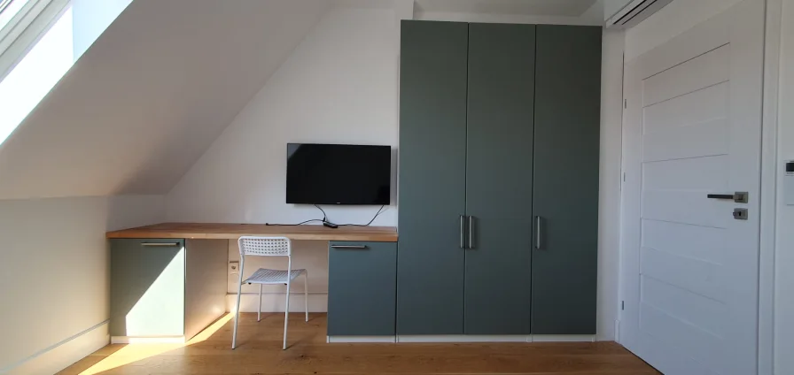 Kleiderschrank