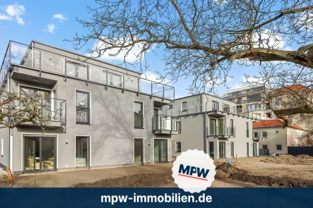Hausansicht - Wohnung kaufen in Berlin - Vertriebsstart - Penthouse mit Dachterrasse und Tiefgaragenstellplatz