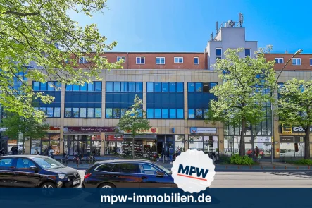 Straßenansicht - Büro/Praxis kaufen in Berlin - Großzügige Gewerbeeinheit, langfristig vermietet und modernisiert im Yachtzentrum