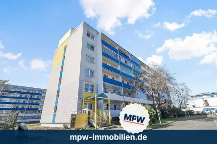 Hausansicht  - Zinshaus/Renditeobjekt kaufen in Berlin - Sonnige vermietete Wohnung zur Kapitalanlage auf Erbpachtgrundstück in Köpenick!