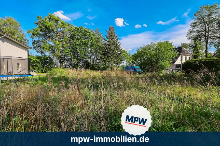 Grundstücksansicht - Grundstück kaufen in Rangsdorf - Großzügige, teilbare Liegenschaft am Feld