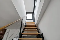 Treppe zur Küche und Dachterrasse