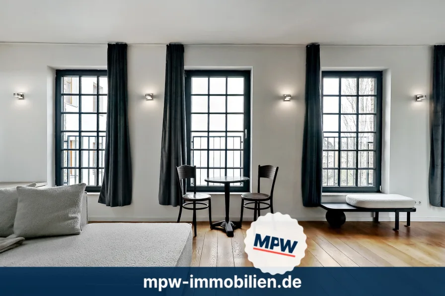 Wohn- und Schlafzimmer - Wohnung mieten in Berlin - Altbau meets Moderne: Möblierte Wohnung mit Dachterrasse für zeitgemäßen Lifestyle