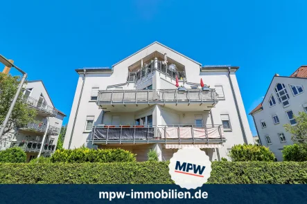 Hausansicht - Wohnung kaufen in Berlin - Terrassenwohnung Grünblick