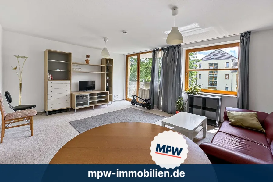 Wohnbereich - Wohnung kaufen in Eichwalde - Stilvolle 3-Zimmer-Wohnung mit zwei Balkonen