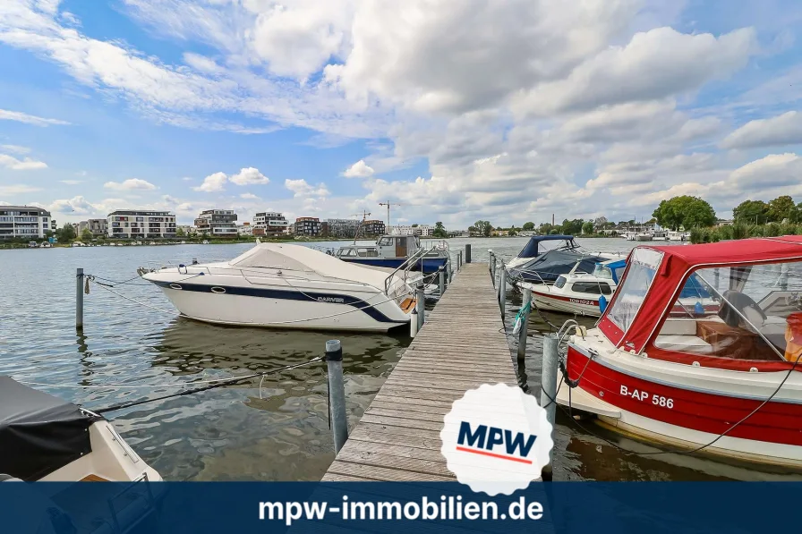 Bootsliegeplatz - Garage/Stellplatz kaufen in Berlin - Von hier bis nach New York: Bootsliegeplatz auf der Dahme