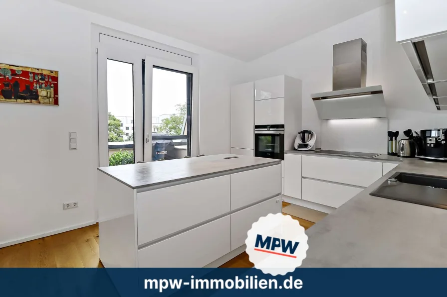 Küche - Wohnung kaufen in Berlin - Elegant und edel: Penthouse mit Weitblick und großzügiger Terrasse