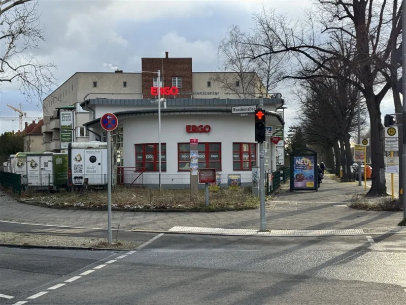 Kreuzung Roedernallee/ Oranienburger Str.