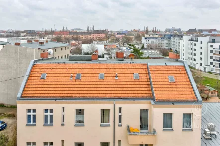 Dachausblick (2) - Wohnung kaufen in Berlin - DG-ROHLING MIT CA. 162 QM NF IM RUHIGEN GARTENHAUS! BAUGENEHMIGUNG INKL.!
