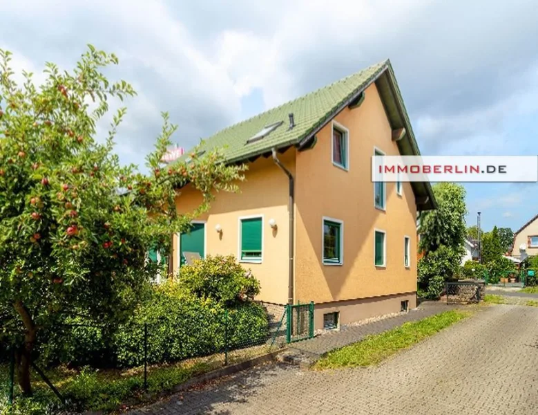 MailingBild2.jpg - Haus kaufen in Hoppegarten - IMMOBERLIN.DE - Sehr gepflegtes Einfamilienhaus mit schönem Südgarten