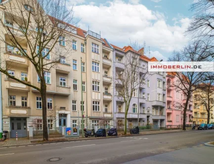 1.jpg - Wohnung kaufen in Berlin - IMMOBERLIN.DE - Schöne Stuck-Altbauwohnung mit Südbalkon in gefragter Lage