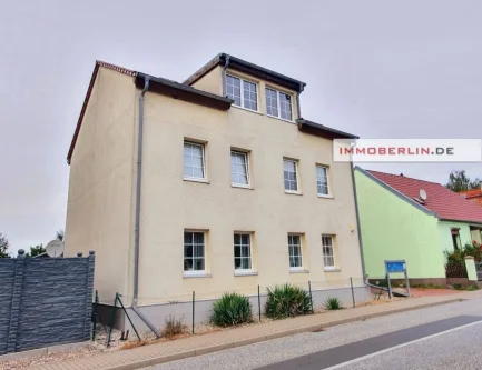 2.jpg - Zinshaus/Renditeobjekt kaufen in Oberkrämer - IMMOBERLIN.DE - Kernsaniertes Mehrfamilienhaus in angenehmer Lage 