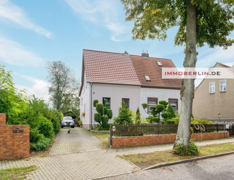 01.jpg - Haus kaufen in Ahrensfelde - IMMOBERLIN.DE - Brillant ausgebautes Haus mit Gartenparadies in harmonischer Lage