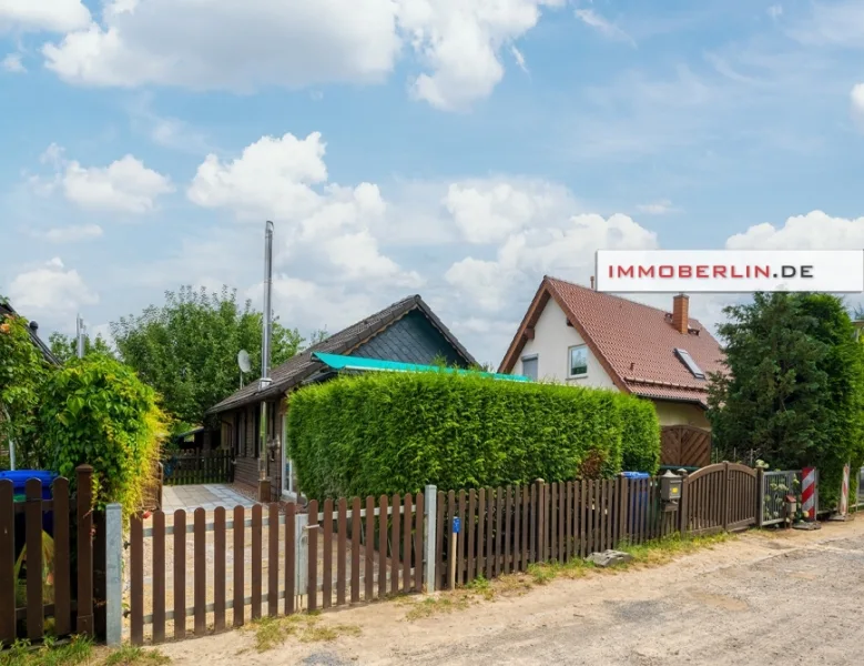 166809689214.jpg - Haus kaufen in Blankenfelde-Mahlow - IMMOBERLIN.DE - Hübsches Holzhaus mit gemütlichem Ambiente in attraktiver Lage 