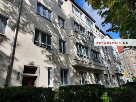 1668674302-M.jpg - Wohnung kaufen in Berlin - IMMOBERLIN.DE - Ruhelage nahe Ku‘damm: Sehr gepflegte Wohnung mit feinem Ambiente 