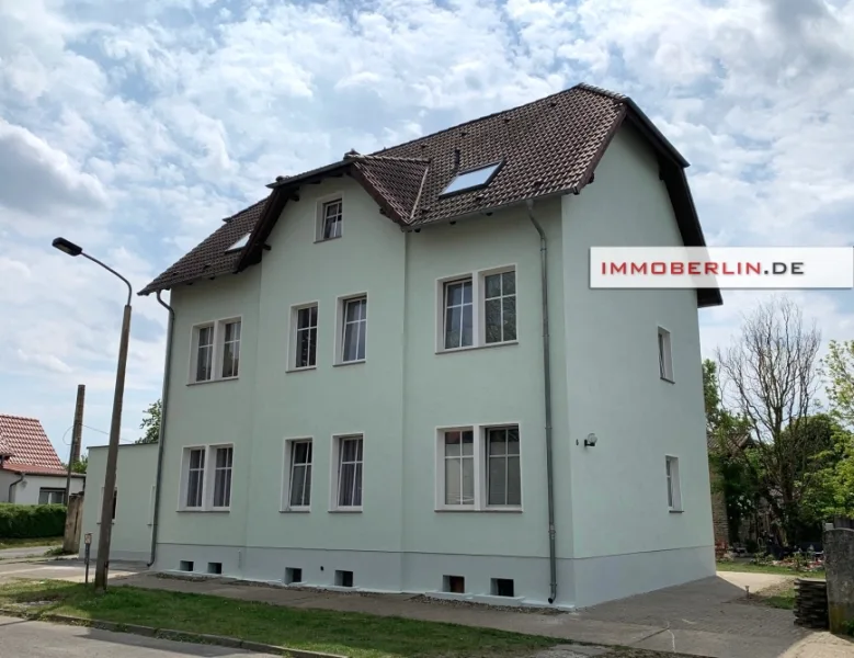 1669714572-1.jpg - Zinshaus/Renditeobjekt kaufen in Rehfelde - IMMOBERLIN.DE - Gepflegtes Mehrfamilienhaus in sehr attraktiver Lage