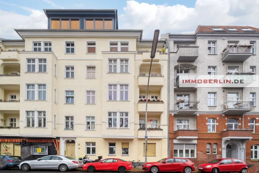 1670329629-M1.jpg - Wohnung kaufen in Berlin - IMMOBERLIN.DE - Stimmungsvolle Altbauwohnung mit Loggia & Lift nahe Viktoriapark