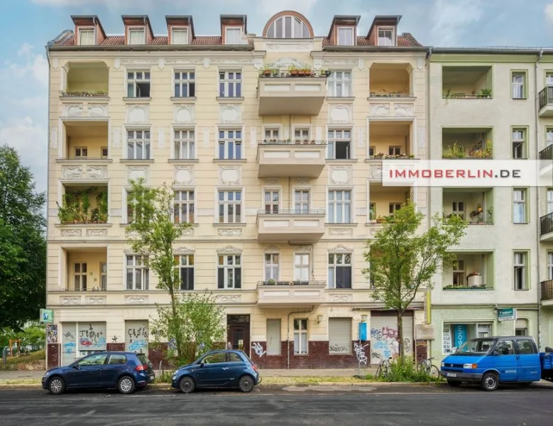 1672835658-01.jpg - Wohnung kaufen in Berlin - IMMOBERLIN.DE - Helle vermietete Altbauwohnung in ruhiger, aber zentraler Lage