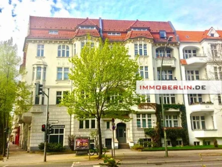 1673873766-Bild2.jpg - Wohnung kaufen in Berlin - IMMOBERLIN.DE - Lichtdurchflutete Dachgeschosswohnung mit Südwestterrasse in Toplage am Treptower Park