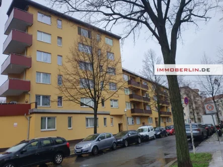 1674046168-M.jpg - Wohnung kaufen in Berlin - IMMOBERLIN.DE -  2022 sanierte Wohnung mit Balkonloggia in Südausrichtung & Lift