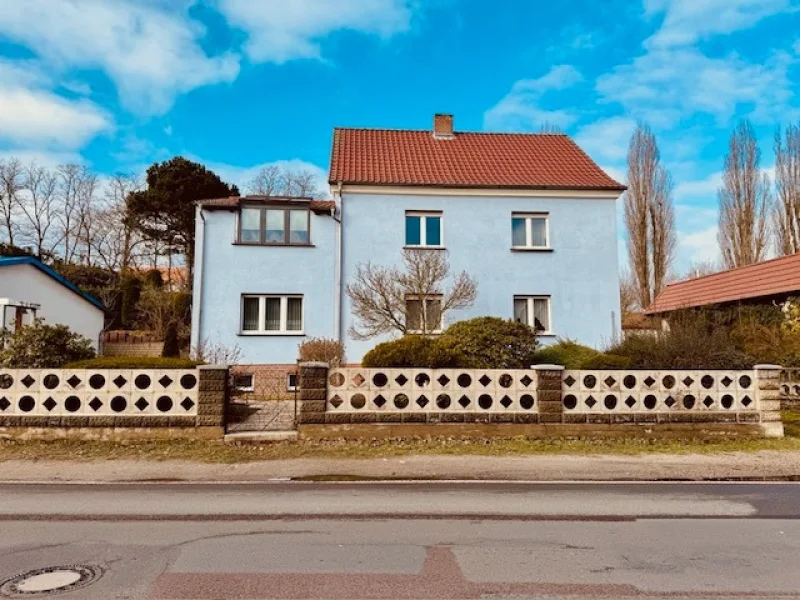 1 - Haus kaufen in Bad Belzig - Wohnen mit Gewerbe in zentraler Lage von Bad Belzig