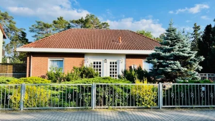 1 - Haus kaufen in Brück - *Wohnen auf einer Ebene* *Bungalow ruhig und zentral gelegen*