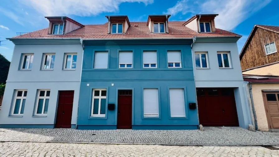 1 - Wohnung mieten in Bad Belzig - **Neubau/ Erstbezug **Art "Reihenhaus/ Maisonettwohnung" im historischen Altstadtkern