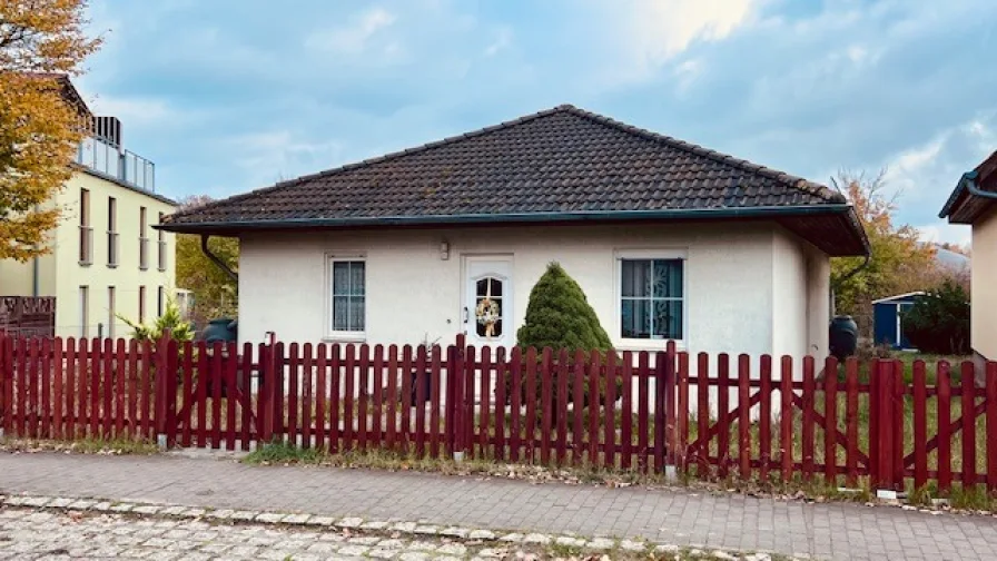 01 - Haus kaufen in Bad Belzig - Wohnen auf einer Ebene Am Bad Belziger Kurpark