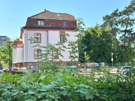 Giebelansicht - Wohnung mieten in Frankfurt (Oder) - ERSTBEZUG - Reizvolles Dachnest in einer liebevoll sanierten Stadtvilla