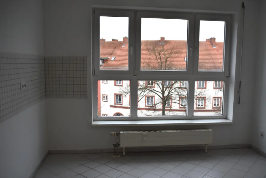 Küche mit großer Fensterfront