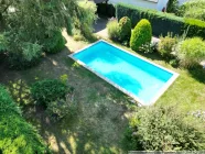 Pool und Garten