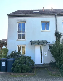 Hausansicht - Haus mieten in Woltersdorf - 2024 vermietet - Doppelhaushälfte in Woltersdorf 