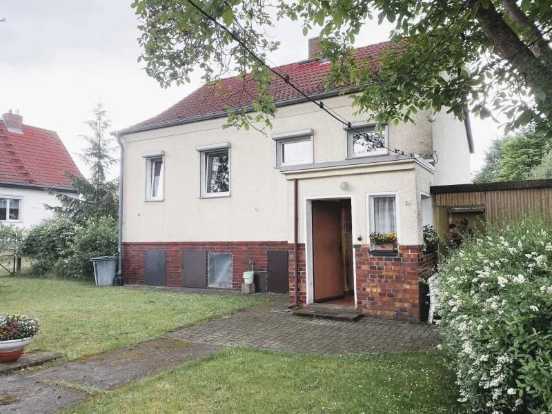 Hausansicht hinten - Haus kaufen in Fredersdorf-Vogelsdorf - 2024 verkauft - Einfamilienhaus in Fredersdorf