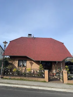 Titelbild - Haus kaufen in Reichenwalde - Charmantes Einfamilienhaus in Reichenwalde - ländliche Idylle nahe dem Scharmützelsee!