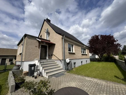 Willkommen! - Haus kaufen in Beeskow - Gepflegtes Haus in ruhiger Wohngegend sucht neue Bewohner!