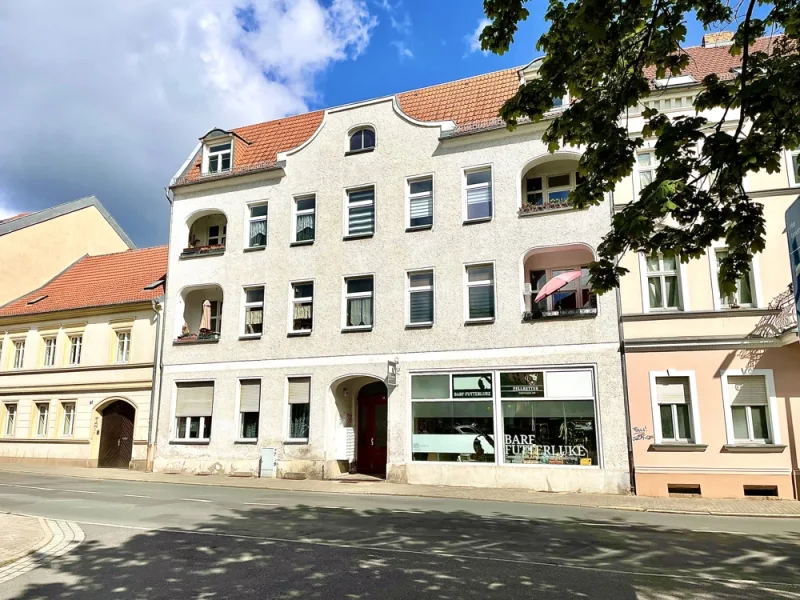 Straßenansicht - Haus kaufen in Fürstenwalde/Spree - Sanierte Altbauperle im Herzen von Fürstenwalde!Sichere Investition und erhebliches Potenzial.