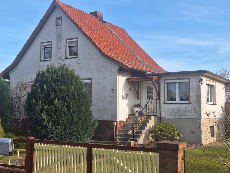 Herzlich Willkommen! - Haus kaufen in Rietz-Neuendorf / Buckow - Ländliche Idylle genießen! EFH mit Möglichkeit der Tierhaltung.