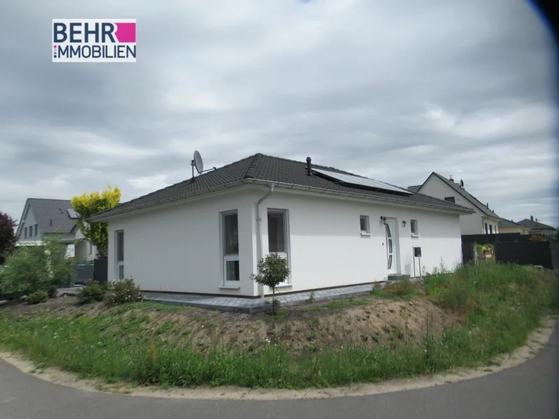 Hausansicht - Haus kaufen in Eberswalde - EBW-Ostend - Keine Nerven für Baustress - einfach einziehen