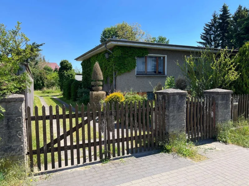  - Haus kaufen in Bernau bei Berlin - DEUTSCHMANN IMMOBILIEN ***** ivd - Einfamilienhaus mit Vollkeller u. weiteres Bauland in Bernau!