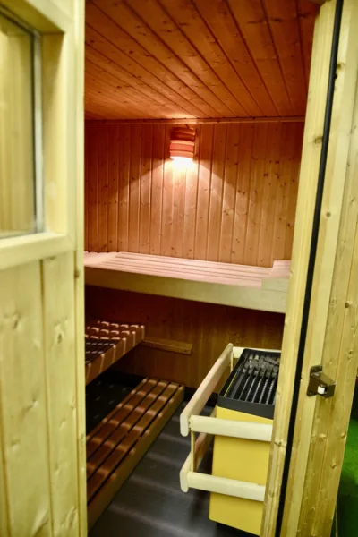 UG: Sauna