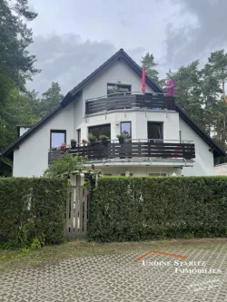 Straßenansicht - Wohnung kaufen in Schildow - Helle Dachgeschoss-/ Maisonette-Wohnung