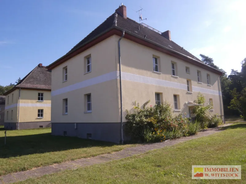 Vorderansicht - Haus kaufen in Wolfshagen - RESERVIERT -Mehrfamilienhaus mit 4 Wohneinheiten in Wolfshagen