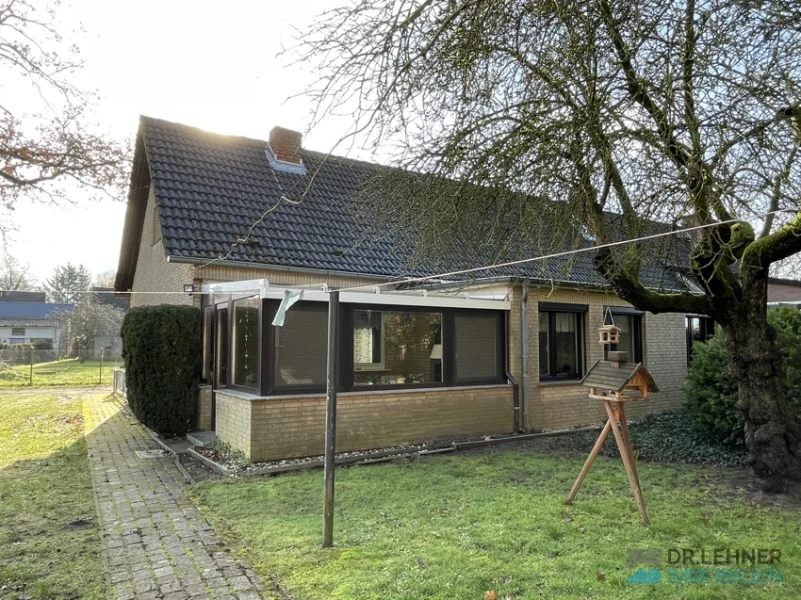 Haus-Rückseite - Haus kaufen in Kremmin - EFH mit Wintergarten und Scheune in ruhiger Lage!