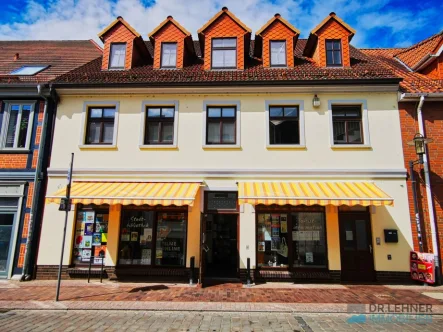 Haus kaufen in Malchin - Haus kaufen in Malchin - Dr. Lehner Immobilien NB -Sehr attraktives Stadthaus in bester Lage